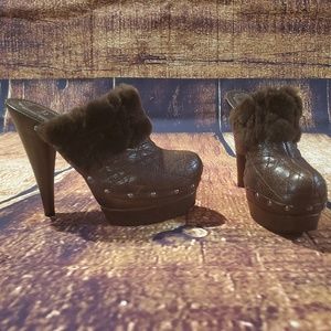 CHRISTIAN DIOR Vintage Clogs - Excellent Condition